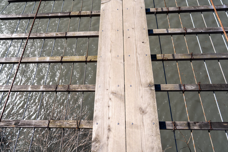 静岡県 寸又峡 夢の吊り橋 板の大きさ